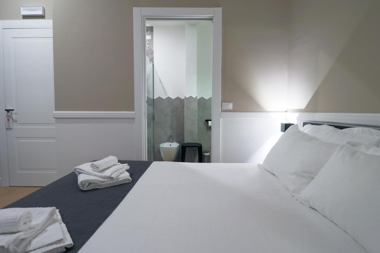 Elisabeth Boutique Rooms Trieste Exteriör bild