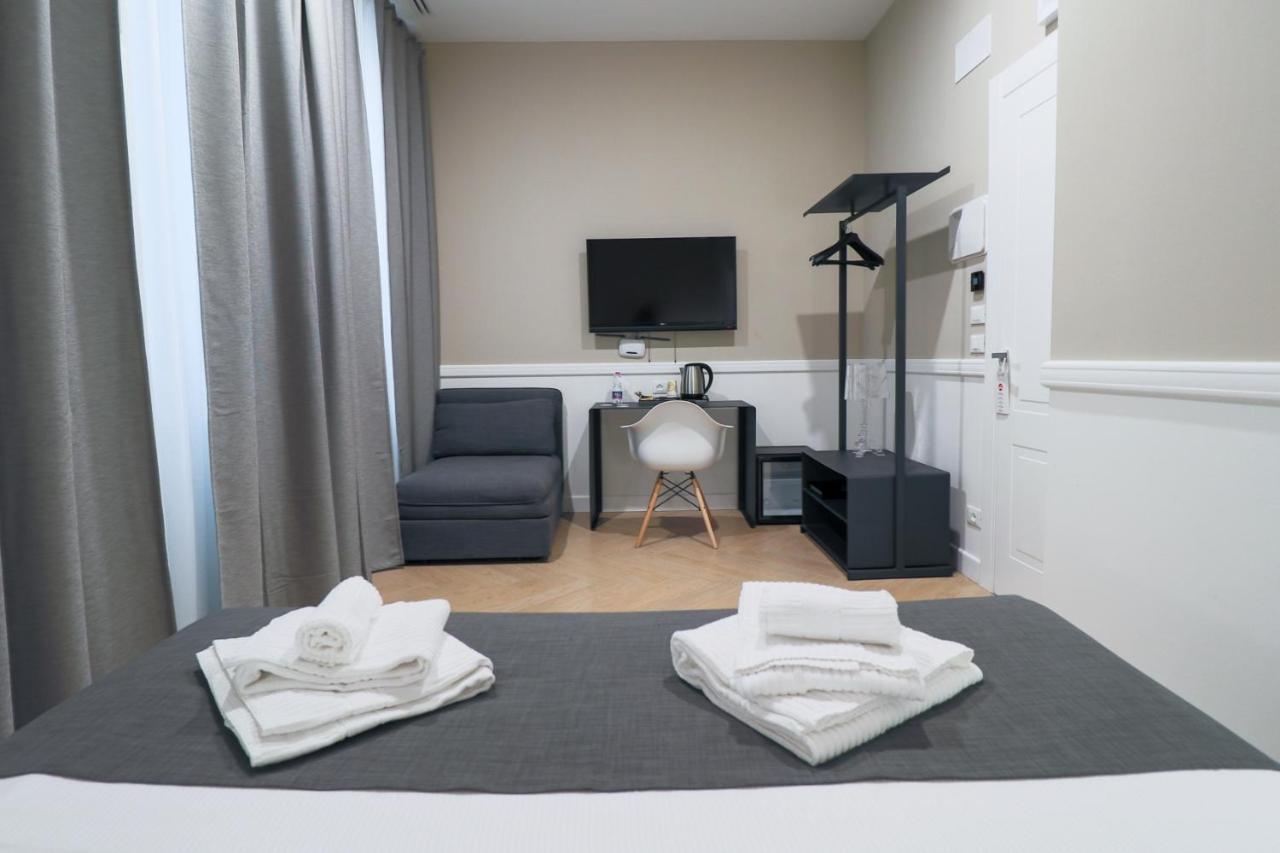 Elisabeth Boutique Rooms Trieste Exteriör bild
